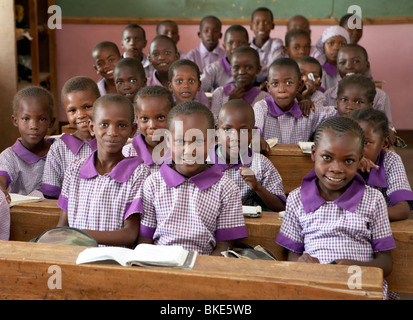 Schülerinnen und Schüler in Kenia Loldia Schule Stockfoto