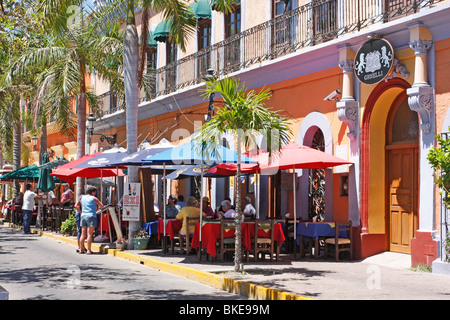 Beliebtes Restaurant in der Mitte Mazatlan, Sinaloa, Mexiko. Stockfoto