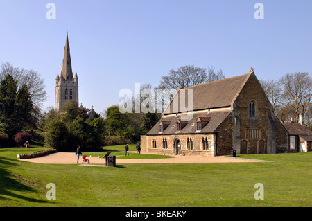 All Saints Church und Oakham Castle, Oakham, Rutland, England, UK Stockfoto