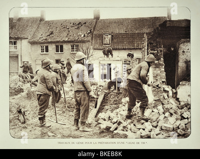 Belgische WWI Militäringenieure Vorbereitung zerstörte Häuser für die Artillerie in West-Flandern während ersten Weltkrieges One, Belgien Stockfoto
