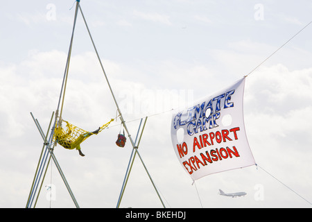 Der Klima-camp-Protest gegen Flughafenentwicklung in Heathrow an Sipson, die für die dritte Piste abgebrochen werden würde Stockfoto