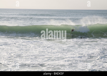 Miladys Strand in Biarritz in großen Wellen am Tag (Sommer) - Body Boarder, Surfen Stockfoto