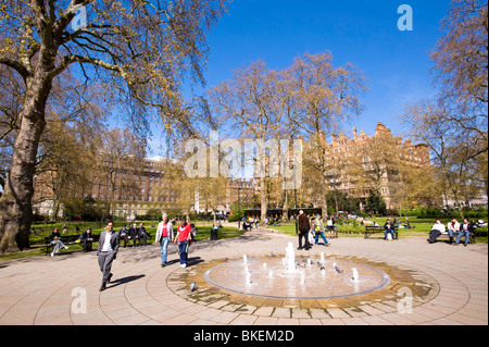 Russell Square, Bloomsbury, WC1, London, Vereinigtes Königreich Stockfoto