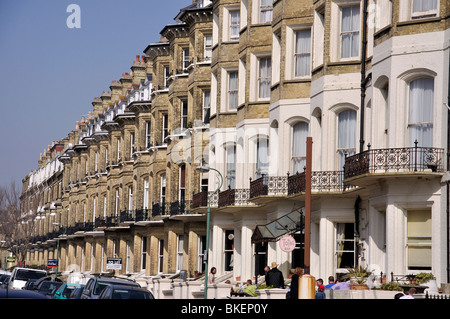 Viktorianischen Reihenhaus Häuser, First Avenue, Hove, East Sussex, England, Vereinigtes Königreich Stockfoto