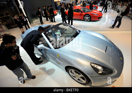 Ferrari-Stand während der Peking Auto Show. 23. April 2010 Stockfoto