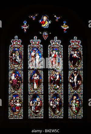 Ein Glasfenster von Ward und Hughes ca. 1865, zwölf Ereignisse aus dem Leben Jesu Christi Stockfoto