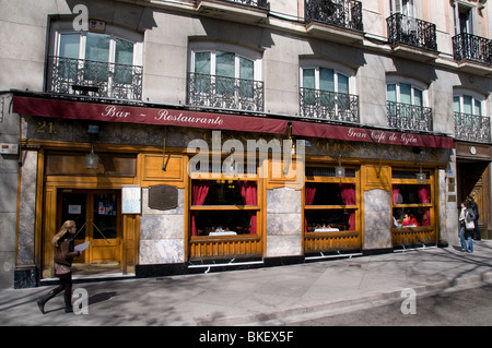 Gijon Old Madrid Spanien Bar Pub Cafe Restaurant Cafe Stockfoto