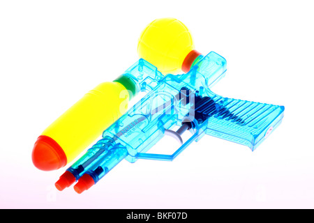 Wasserpistole, Wasserpistole, Spielzeug, transparent. Stockfoto