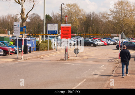 Die Ram-Wiese Zahlen & anzeigen Parkplatz in Bury Saint Edmunds, Suffolk, England, Großbritannien, UK Stockfoto