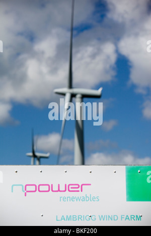 Windkraftanlagen im Windpark Lambrigg im Besitz von N macht, in der Nähe von Sedburgh, Cumbria, UK. Stockfoto
