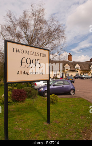 Das Rushbrooke Arms Pub Restaurant in Sicklesmere in der Nähe von Bury Saint Edmunds, Suffolk, England, Großbritannien, UK Stockfoto