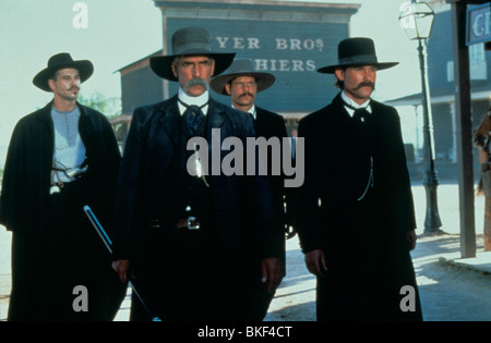 TOMBSTONE (1993) VAL KILMER, SAM ELLIOTT, BILL PAXTON, KURT RUSSELL TBS 076 Stockfoto