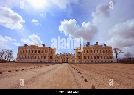 Rundale Palace ist eines der herausragendsten Bauwerke des Barock und Rokoko-Kunst in Lettland. Stockfoto