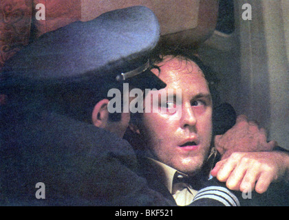 TWILIGHT ZONE: DER FILM (1983) JOHN DENNIS JOHNSTON, JOHN LITHGOW TWZO 007FOH Stockfoto