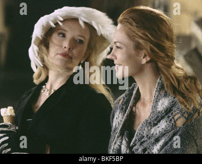 UNTER DER TOSKANISCHEN SONNE (2003)-LINDSAY DUNCAN, DIANE LANE UTUS 001-D Stockfoto