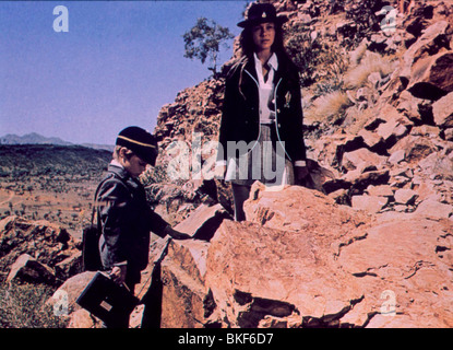 WALKABOUT (1970) LUCIEN JOHN, JENNY AGUTTER WKAB 021 Stockfoto