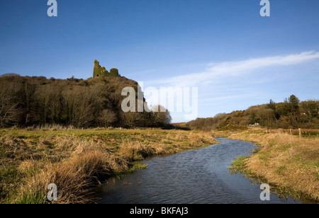 13. Jahrhundert ruiniert Dunhill Burg, entlassen von Cromwell im 17. Jahrhundert, der Kupfer-Küste, Grafschaft Waterford, Irland Stockfoto