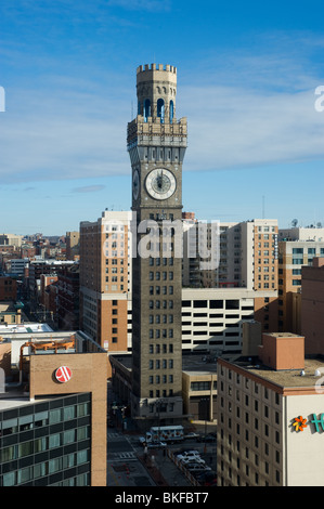 Uhr Reparatur am Bromo Seltzer des Kunst-Turm in Baltimore MD Stockfoto