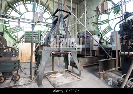 Uhr Reparatur am Bromo Seltzer des Kunst-Turm in Baltimore MD Stockfoto