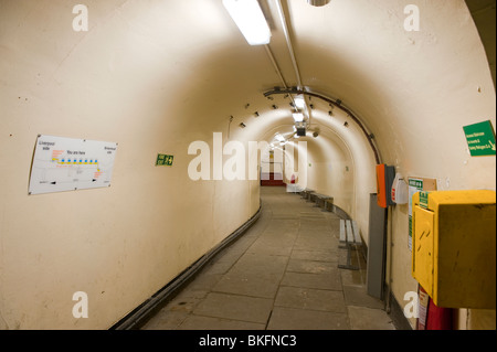 Unter Birkenhead Mersey Queensway Tunnel Liverpool UK Stockfoto