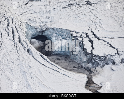 Gigjokull,-Steckdose Gletscher von Eyjafjallajökull.  Rauschenden Wasser und Überschwemmungen wegen Vulkanausbruch Eyjafjallajökull, Island Stockfoto