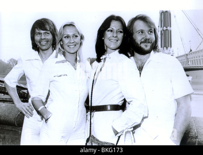 ABBA: DER FILM (1977) BJORN ULVAEUS, AGNETHA FALTSKOG, ANNI-FRID LYNGSTAD BENNY ANDERSSON ATMV 002P Stockfoto