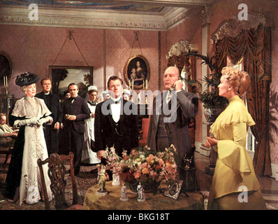 THE ADMIRABLE CRICHTON (1957) MARTITA HUNT, KENNETH MEHR, CECIL PARKER, SALLY ANN HOWES, LEWIS GILBERT (DIR) ADC 007 FOH Stockfoto