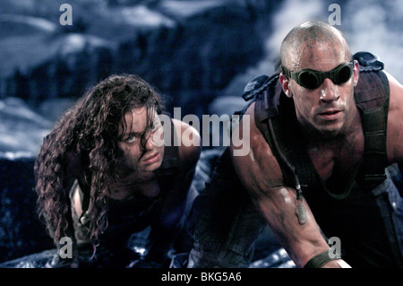 THE CHRONICLES OF RIDDICK (2004) ALEXA DAVALOS, VIN DIESEL CHRK 001-03 Stockfoto