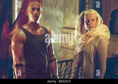 THE CHRONICLES OF RIDDICK (2004) VIN DIESEL, JUDI DENCH CHRK 001-19 Stockfoto