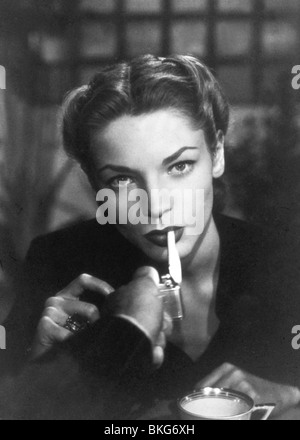 DIE DARK PASSAGE (1947) LAUREN BACALL DRKP 001 Stockfoto