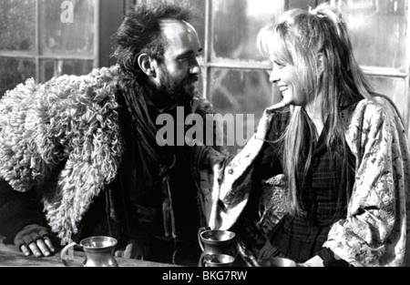 DER ARZT UND DIE TEUFEL (1985) JONATHAN PRYCE, TWIGGY LAWSON DTD 004P Stockfoto