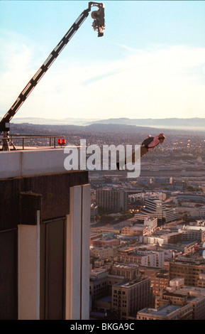 ON SET "ENTLANG KAM POLLY" (2004) ALPO 001-F07 Stockfoto