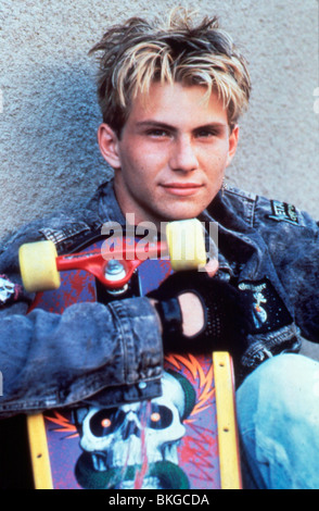 STRAHLEND DER CUBE (1989) (SKATE OR DIE) CHRISTIAN SLATER GLTC 022 Stockfoto