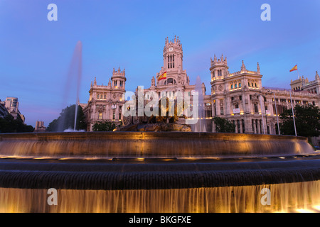 Rathaus Palacio de Comunicaciones mit Fuente de Cibeles, Plaza de Cibeles, Madrid, Spanien Stockfoto