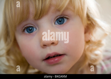 2-jährige Kleinkinder Gesicht Nahaufnahme Stockfoto
