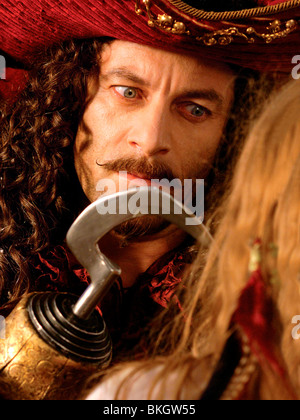 PETER PAN (2003) JASON ISAACS PEPA 001-013 Stockfoto