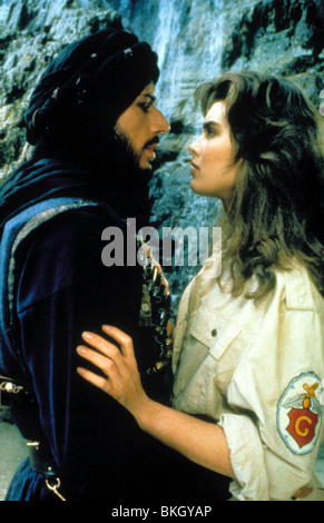 SAHARA (1984) LAMBERT WILSON, BROOKE SHIELDS SAH 024 Stockfoto