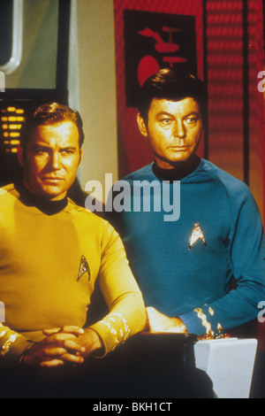 STAR TREK (FERNSEHEN) WILLIAM SHATNER, DEFOREST KELLEY STK 001 Stockfoto