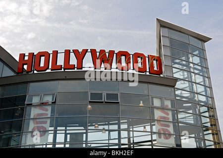 Hollywood Schriftzug über Vue Kino in Wood Green Stockfoto