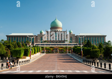 Perdana Putra im Mogul-Stil erbaut ist das malaysische Premierminister Amt in der neuen Hauptstadt Putrajaya. Stockfoto