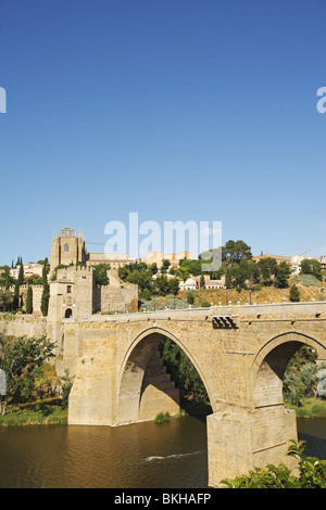 Puente de Alcántara Brücke, Toledo, Spanien Stockfoto