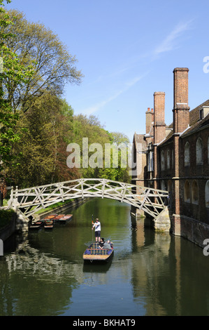 Die mathematische Brücke, Queens College, Cambridge, England, Vereinigtes Königreich Stockfoto