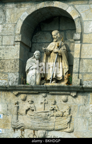 Galizien Spanien Padron Camino Del Santiago Fuente Del Carmen Brunnen Saint James die größere Statue Stockfoto