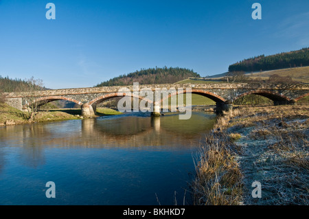 Brücke über den Fluss Tweed Nr Peebles Scottish Borders Schottland Stockfoto