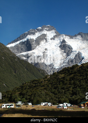 White Hills Camping unter dem Mueller Gletscher im Aoraki Mount Cook National Park, Canterbury, Neuseeland Stockfoto