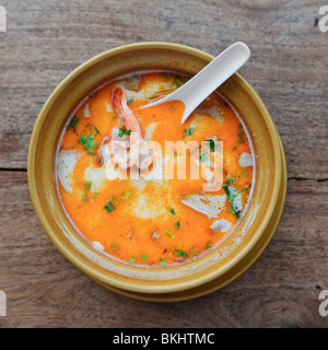 Traditionelle Thai Tom Yam Kung Suppe Stockfoto