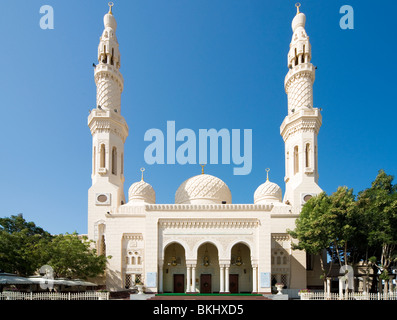 Front-Eingang oder Fassade die Jumeirah Moschee in Dubai, Vereinigte Arabische Emirate, Vereinigte Arabische Emirate Stockfoto