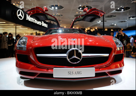 Mercedes-Benz SLS AMG-Fahrzeug wird auf der Beijing Auto Show angezeigt. 24. April 2010 Stockfoto