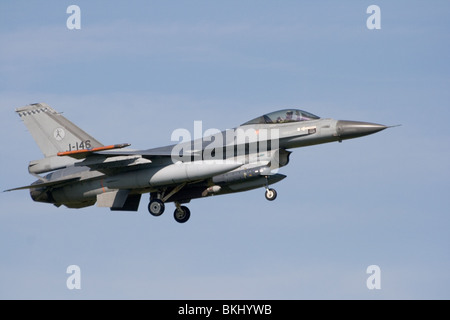 Royal Dutch Air Force F-16 Fighter jet Landung Stockfoto