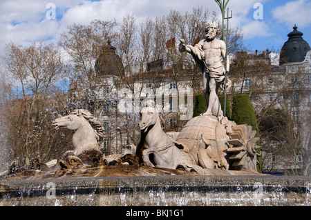 Neptun-Brunnen Madrid Spanien Spanisch Canovas del Castillo Platz Paseo del Prado (Neptun römischer Gott des Süßwassers und des Meeres Stockfoto